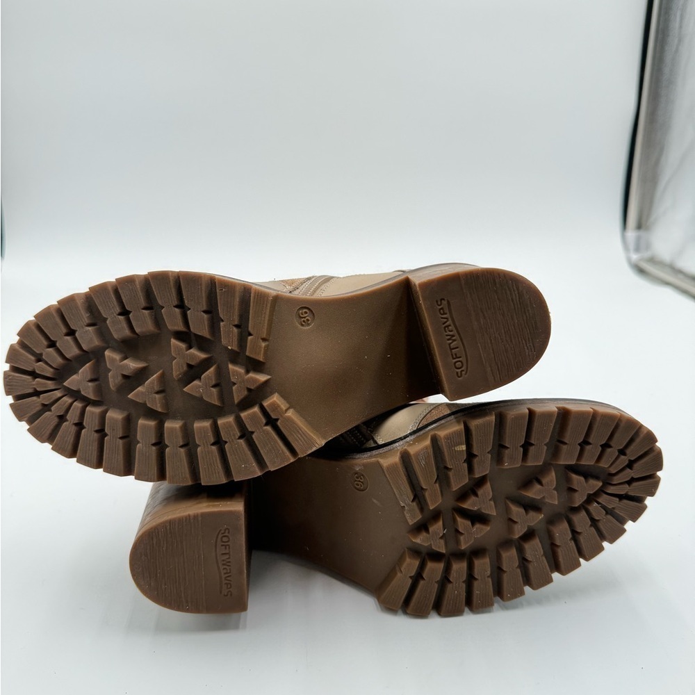 Softwaves Sahara Leather Tie Boot - Picture 5 of 10